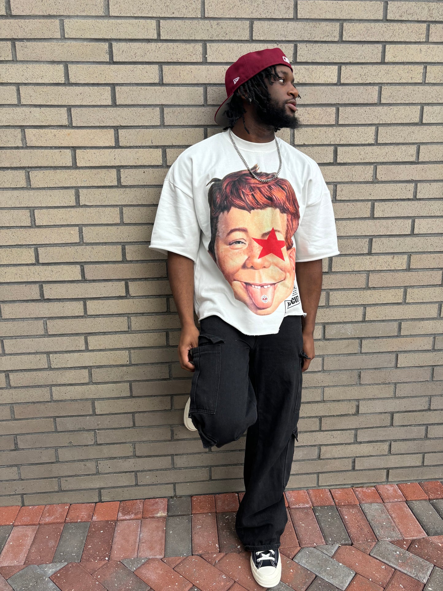 “MAD WEIRD TEE”